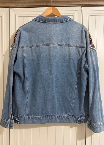 Koton Nakışlı Kot Ceket - Görsel 3