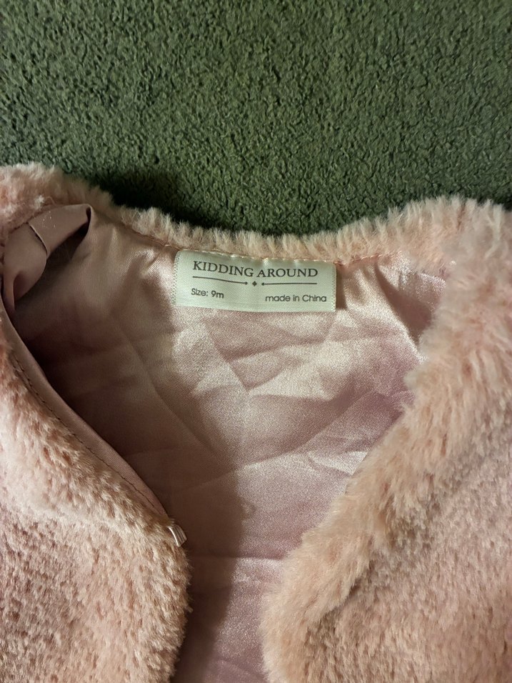 Kız Çocuk Pembe Kürklü Kolsuz Yelek - Görsel 3