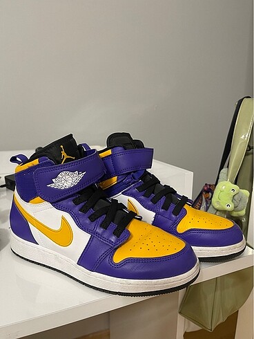 NİKE Air Jordan