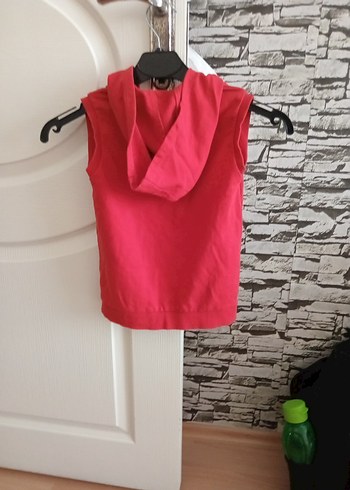 LC VAİKİKİ Kırmızı Fermuarlı Erkek Çocuk Yelek - Görsel 2