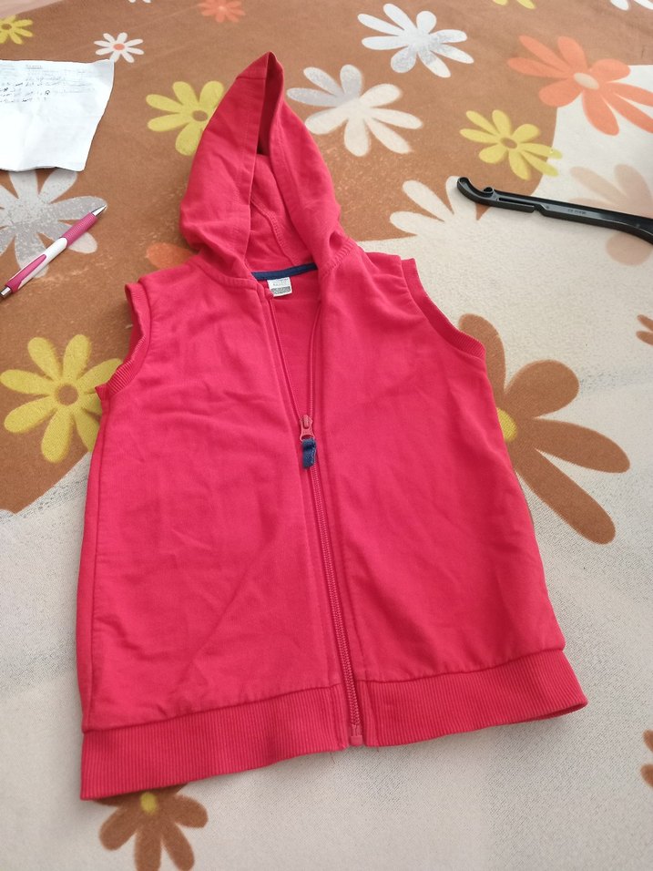 LC VAİKİKİ Kırmızı Fermuarlı Erkek Çocuk Yelek - Görsel 3