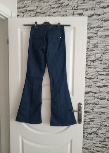 LC VAİKİKİ İspanyol paça pantolon - Görsel 3