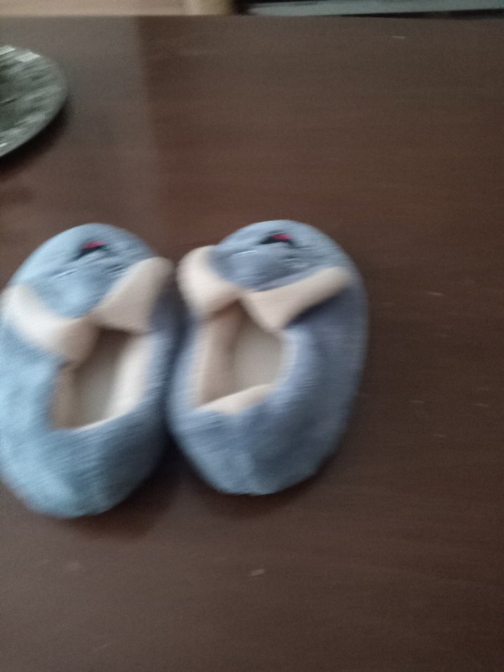 Gri Nakışlı Kürklü  Ev Terliği - Görsel 2