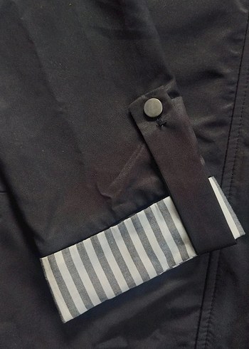 Kadın Siyah Uzun Kollu Kapüşonlu Yağmurluk - Görsel 6