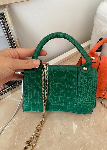 Renkli Yılan Desenli Zincir Detaylı Deri Kadın Çanta - Görsel 2