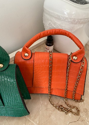 Renkli Yılan Desenli Zincir Detaylı Deri Kadın Çanta - Görsel 3