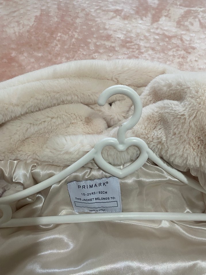 Kız Çocuk Kapüşonlu Kürklü Yelek - Görsel 3