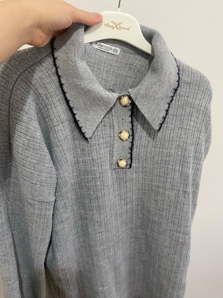 Düğmeli Gri Triko Kadın Kazak - Görsel 2