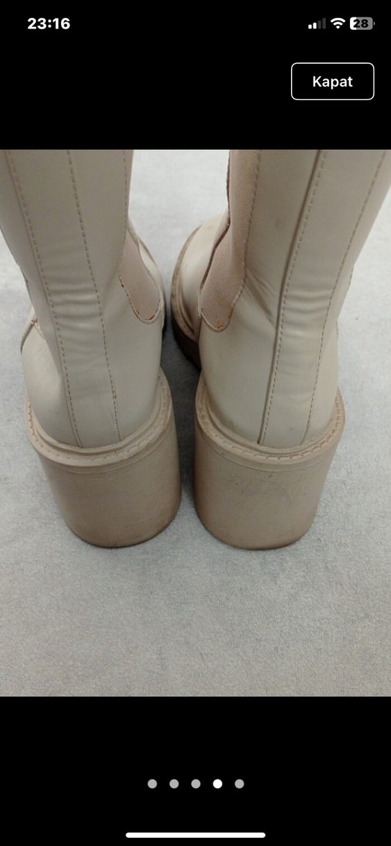 Stradivarius Beyaz Minimalist Kadın Botları - Görsel 4