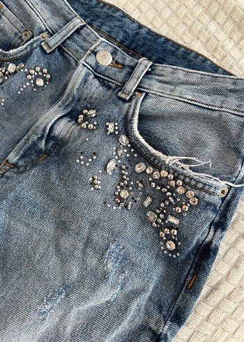 Nakışlı ve Payetli Bol Kesim Mavi Jean - Görsel 2