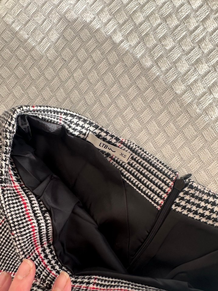 Gri Ekose Desenli Örme Mini Etek - Görsel 2