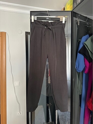 PANTOLON