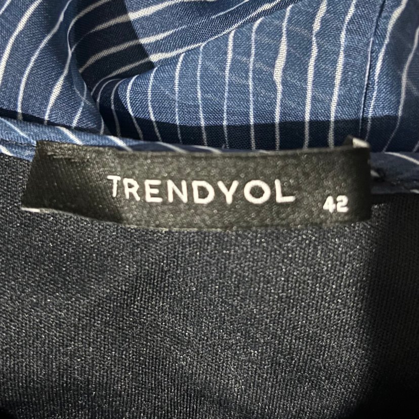 TRENDYOLMİLLA Mavi Kuşaklı Çizgili Dokuma Elbise - Görsel 3