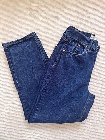 Stradivarius D96 Crop Fit Straight Jean
