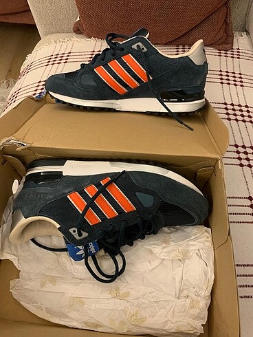 Adidas spor ayakkabı