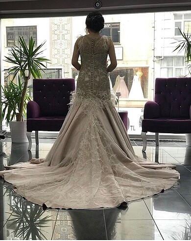 Nişan elbisesi