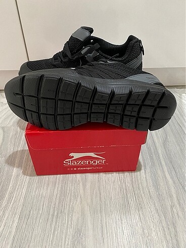 36 Beden Slazenger spor ayakkabı