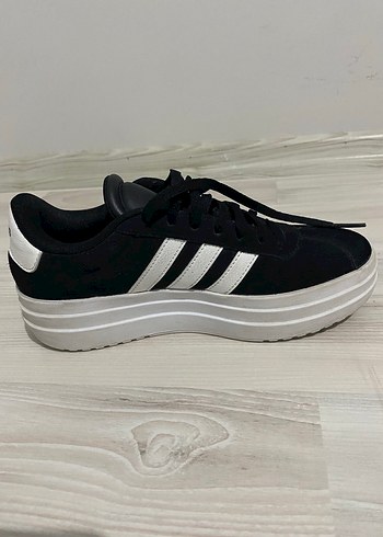 ADİDAS  Siyah Beyaz Platform Spor Ayakkabı - Görsel 4