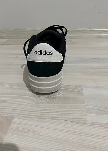 ADİDAS  Siyah Beyaz Platform Spor Ayakkabı - Görsel 3