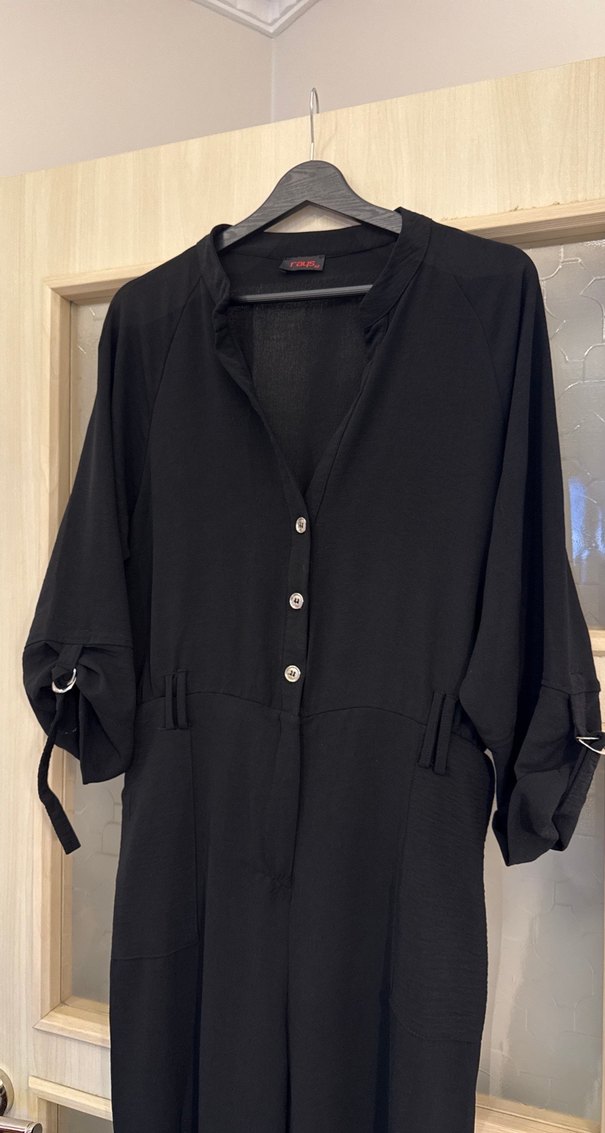 Siyah Uzun Kollu Düğmeli Kadın Tulum - Görsel 2