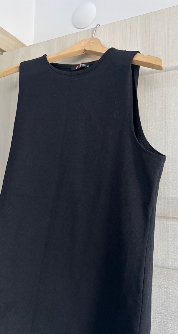 Siyah Kolsuz Yüksek Yakalı Tunik - Görsel 3