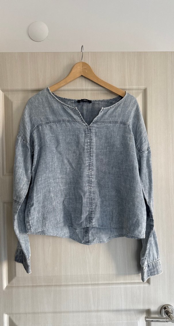 Gri V Yaka Uzun Kollu Denim Gömlek - Görsel 2