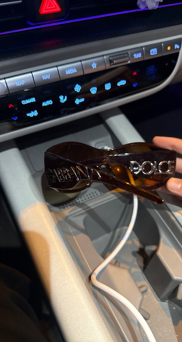 Kahverengi Transparan Kadın Güneş Gözlüğü - Görsel 4