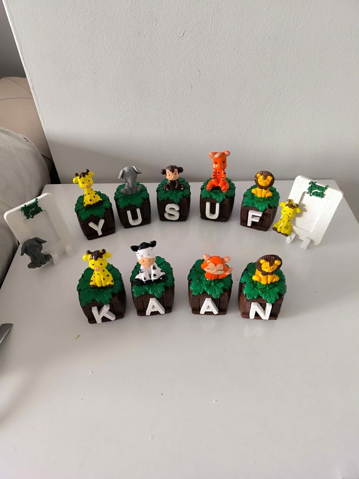 Çok renkli hayvan küp isimlik - Görsel 3