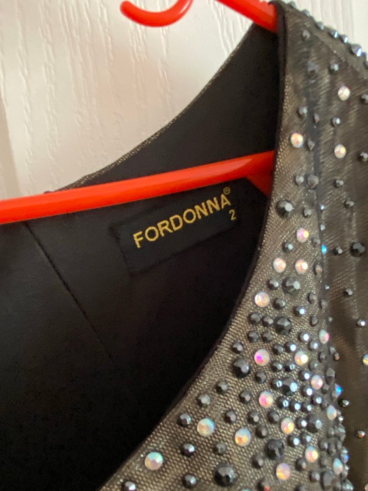 Siyah Payetli Uzun V Yaka Abiye Elbise - Görsel 3