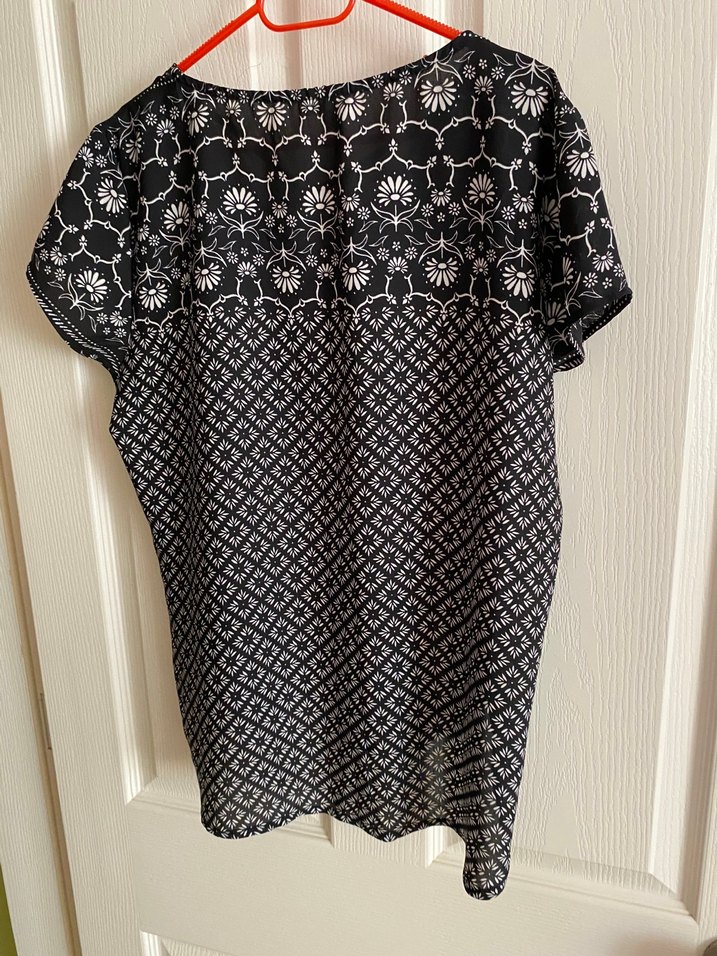 Bohem Siyah Kısa Kollu Bluz - Görsel 2