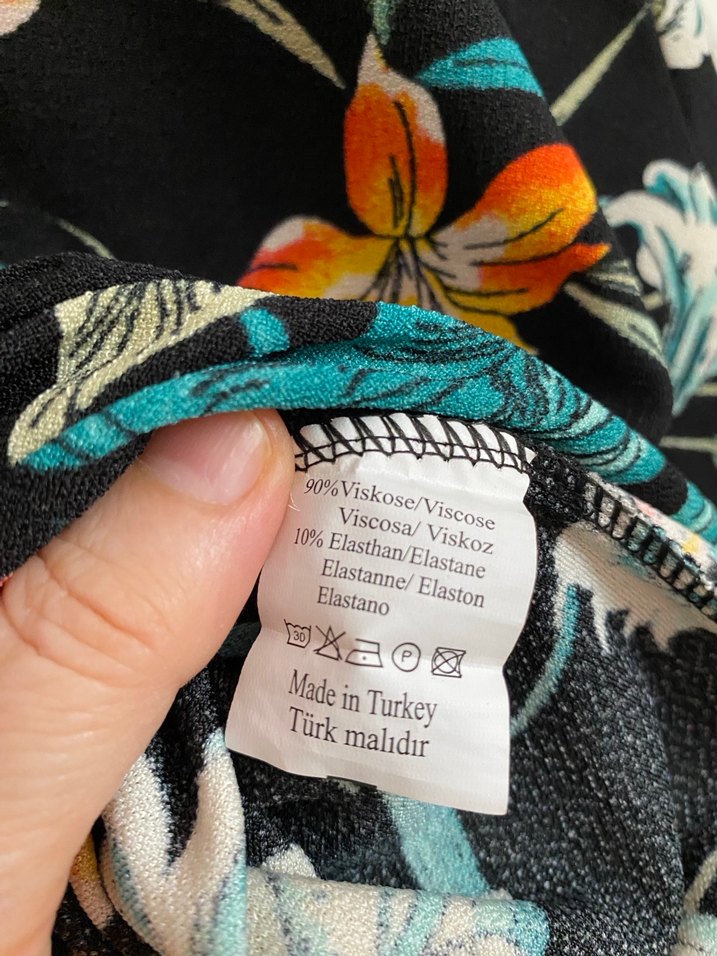 Çiçek Desenli V Yaka Mini Bluz - Görsel 3