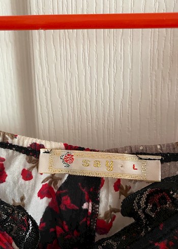 Çiçek Desenli Dantelli Uzun Kadın Elbise - Görsel 3