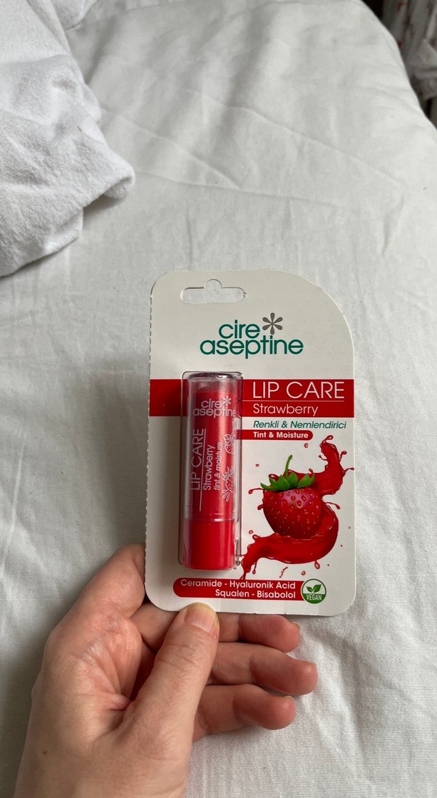 Cire Aseptine Çilekli Nemlendirici Dudak Balmı - Görsel 3