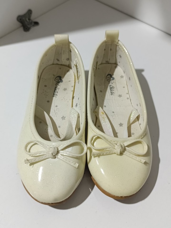 Kız Çocuk Beyaz Fiyonklu Babet Ayakkabı - Görsel 3