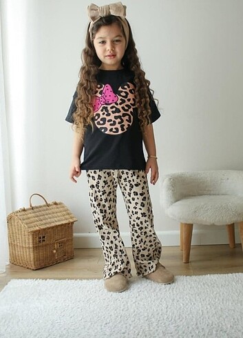 Leopar desenli tayt tişört takım - Görsel 3