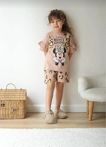 Kız çocuk Kalp desenli şort tişört takım - Görsel 2