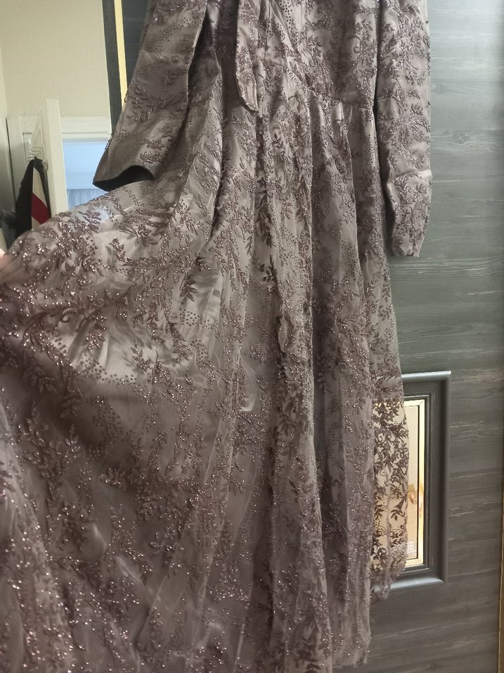 Uzun Kollu Kahverengi Nakışlı Vintage Kadın Elbise - Görsel 5