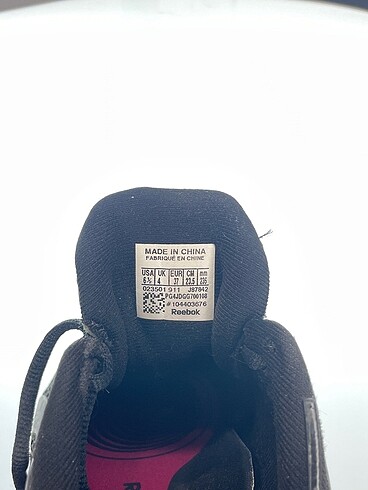 37 Beden çeşitli Renk Reebok Spor Ayakkabı %70 İndirimli.