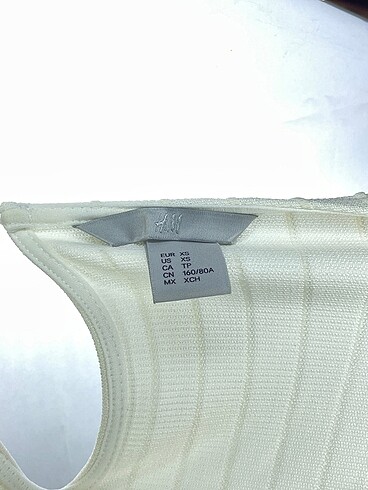 xs Beden beyaz Renk H&M Bluz %70 İndirimli.