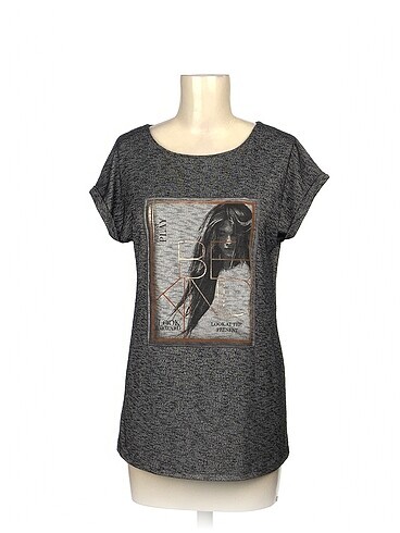 PreLoved T-shirt %70 İndirimli.