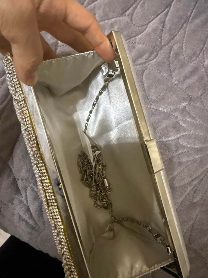 Boncuk İşlemeli Altın Kadın Portföy Çanta - Görsel 4