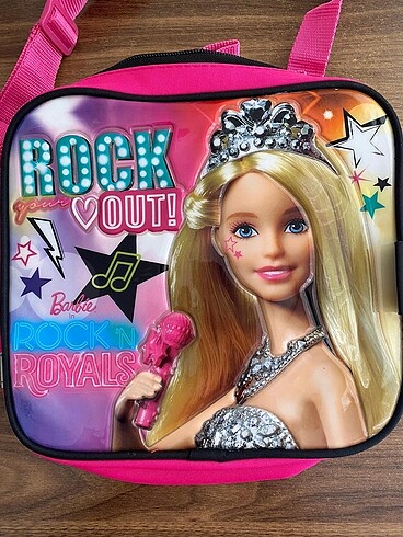 Barbie canta