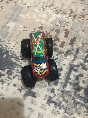  Beden Hot wheels Monster Trucks Arena