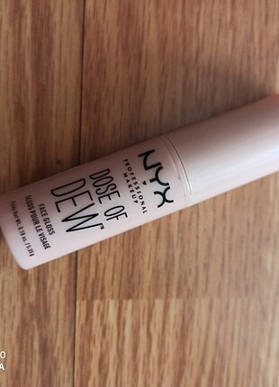 NYX Nyx Dose of Dew Stick Aydınlatıcı