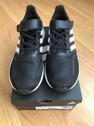 Adidas çocuk ayakkabı