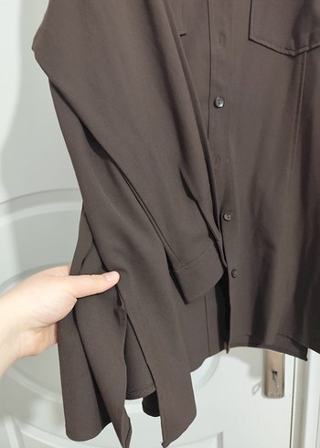 Düğmeli Uzun Kollu Kahverengi Kadın Gömlek - Görsel 2