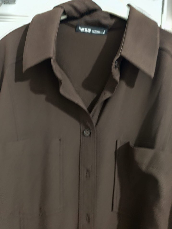 Düğmeli Uzun Kollu Kahverengi Kadın Gömlek - Görsel 4