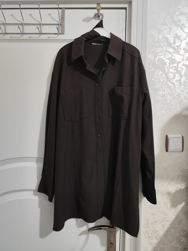 Düğmeli Uzun Kollu Kahverengi Kadın Gömlek - Görsel 3