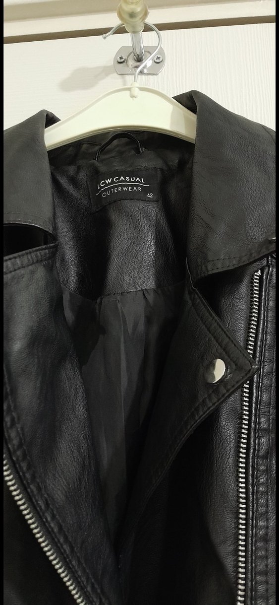 Kemerli Siyah Deri Kadın Biker Ceket - Görsel 4