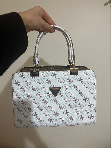 GUESS ÇANTA